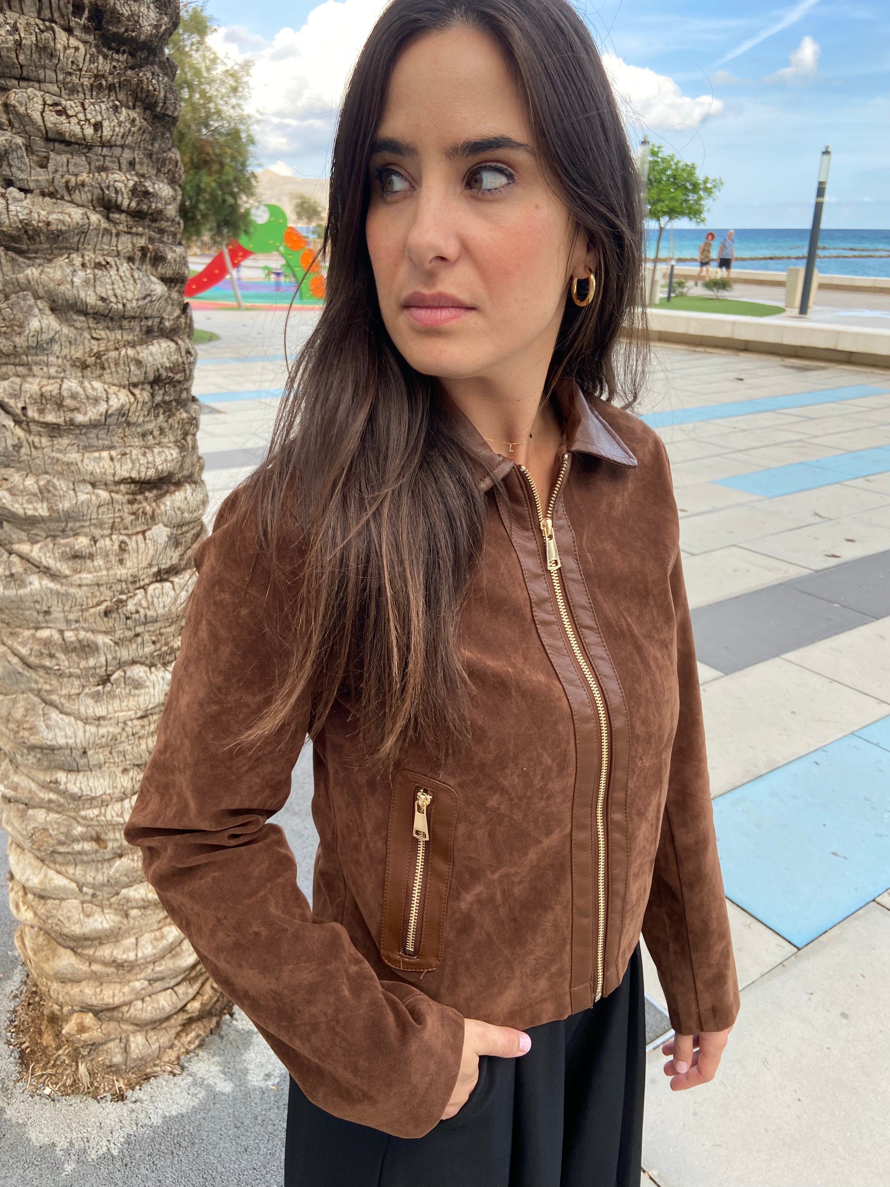 CHAQUETA CHOCOLATE