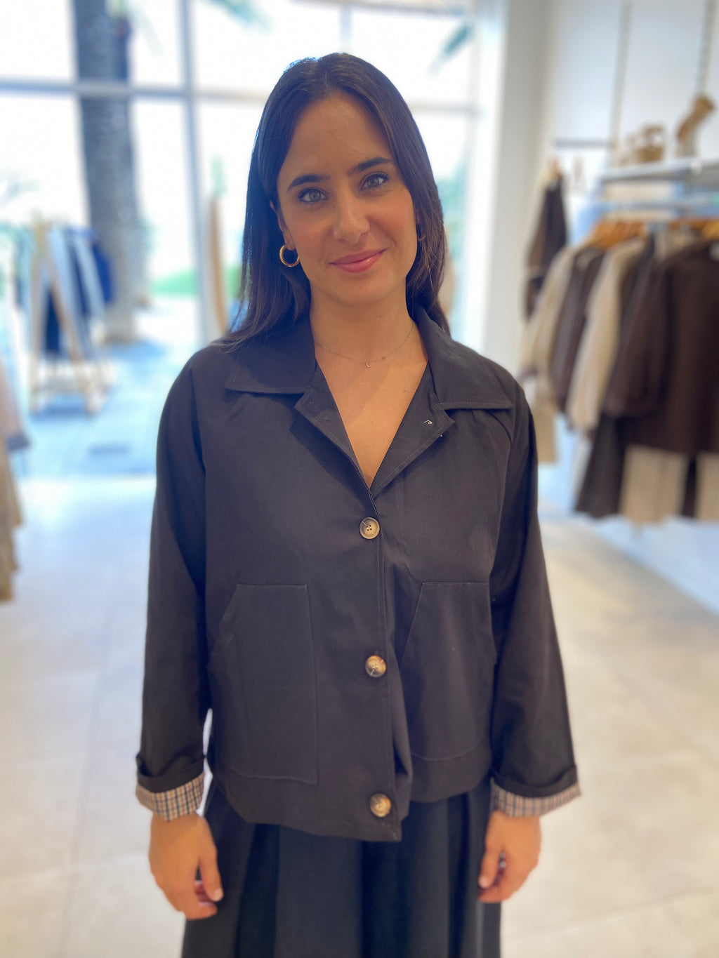 CHAQUETA CORTAVIENTOS MARRON