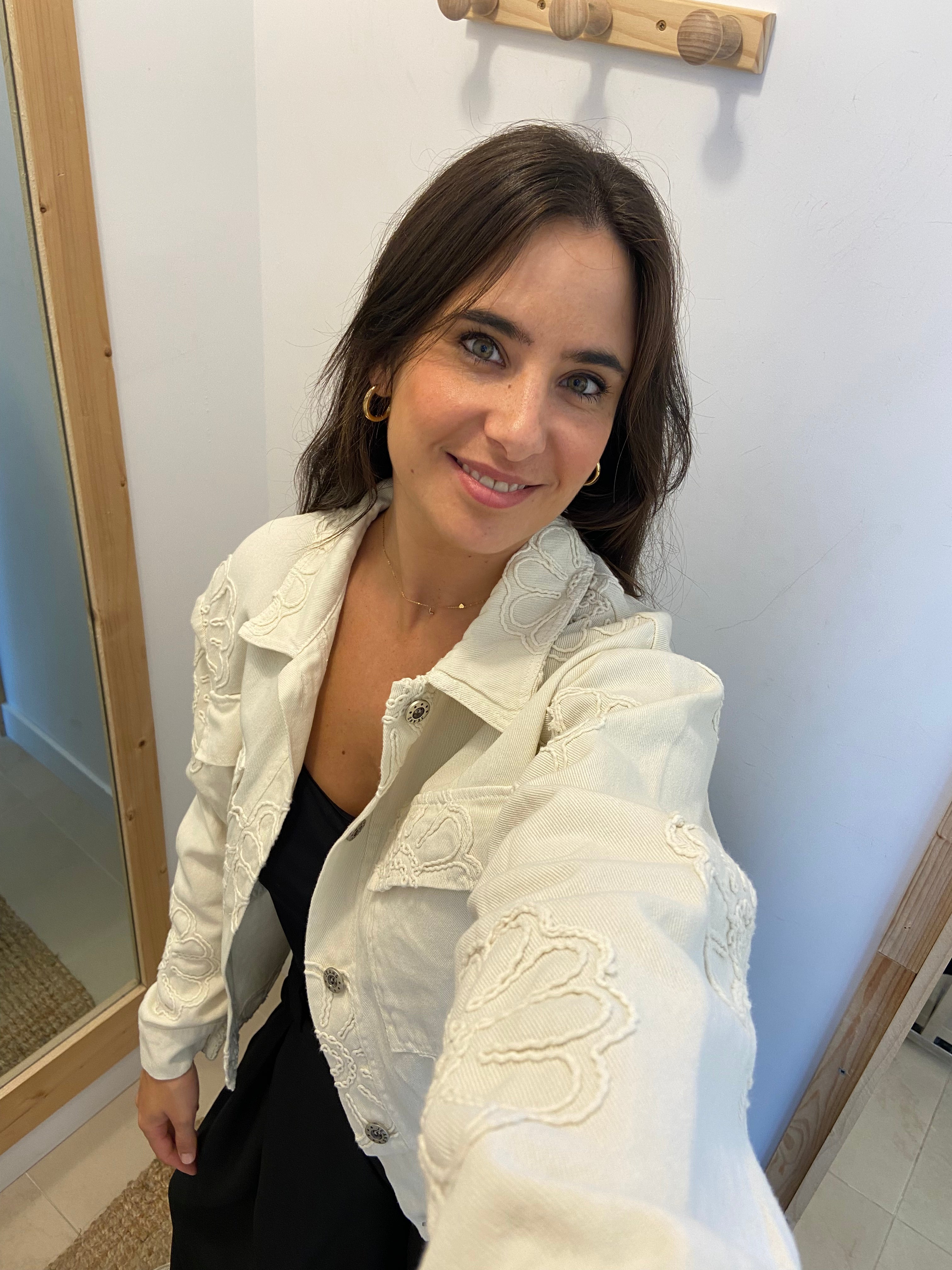 CHAQUETA BEIG BORDADA